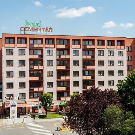Hotel Cementar Hranice  Buitenkant foto