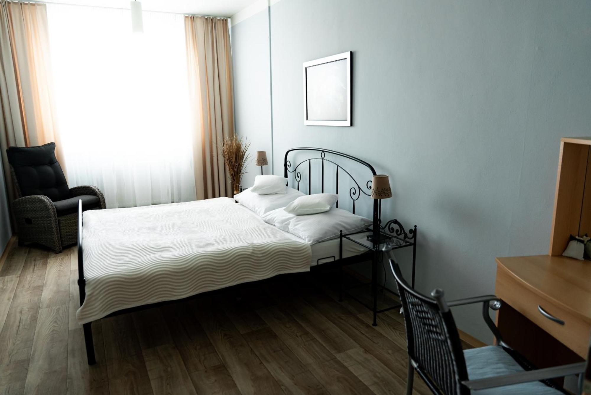 Hotel Cementar Hranice  Buitenkant foto